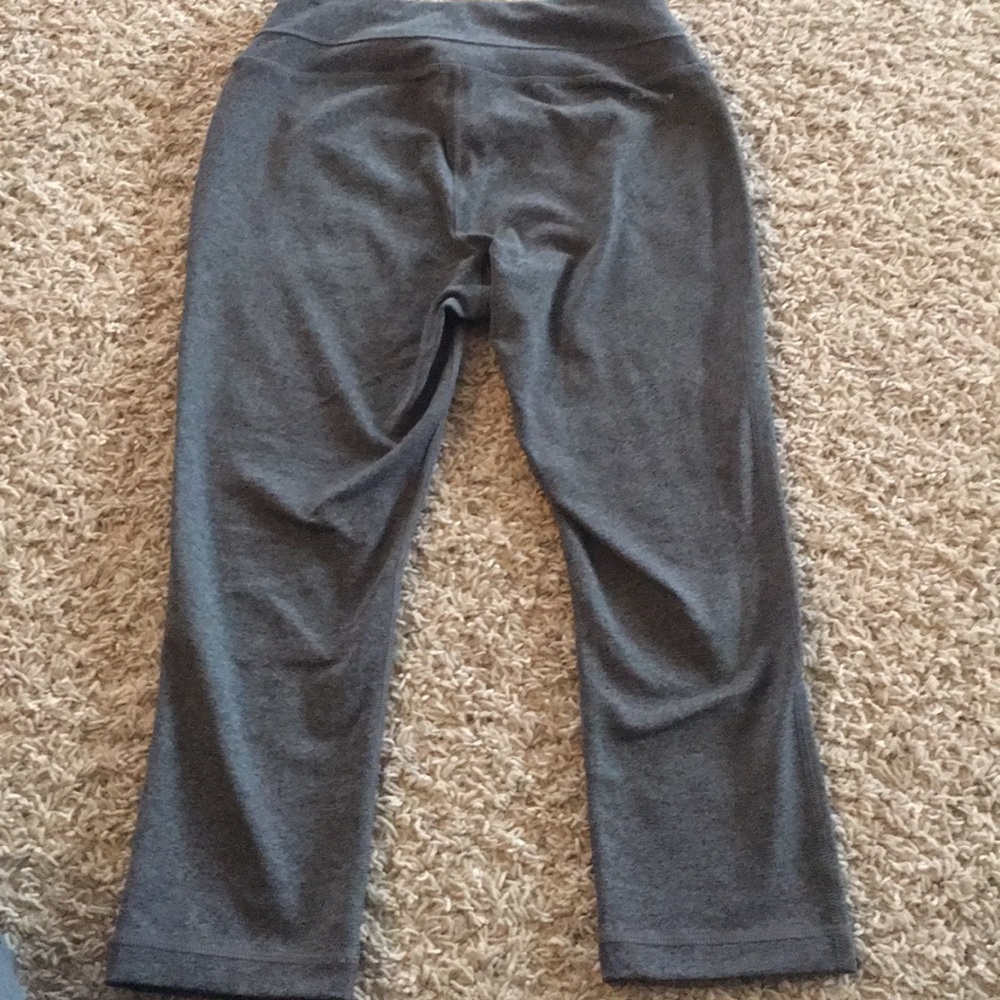 Reebok Capri Leggings - Picture 5 of 6